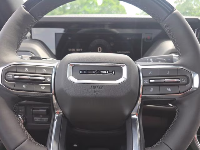 2026 Summit White GMC Yukon XL Denali 4X4 SUV
