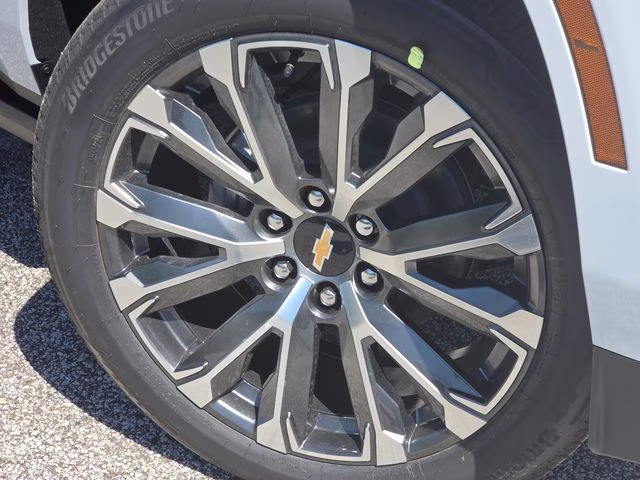 2026 Polar White Tricoat Chevrolet Suburban High Country 4X4 SUV