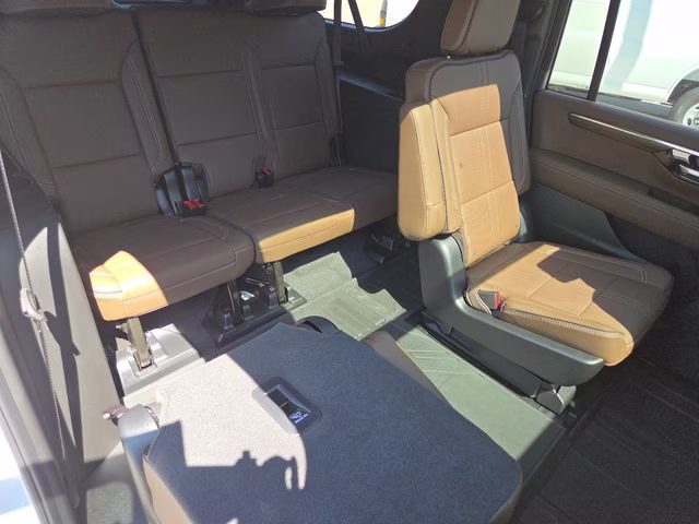 2026 Polar White Tricoat Chevrolet Suburban High Country 4X4 SUV