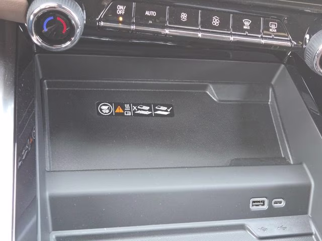 2026 Polar White Tricoat Chevrolet Suburban High Country 4X4 SUV