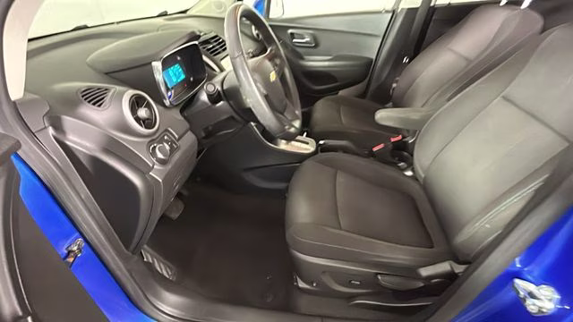 2016 Brilliant Blue Metallic Chevrolet Trax LT FWD SUV