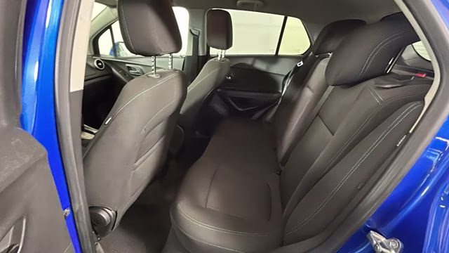 2016 Brilliant Blue Metallic Chevrolet Trax LT FWD SUV