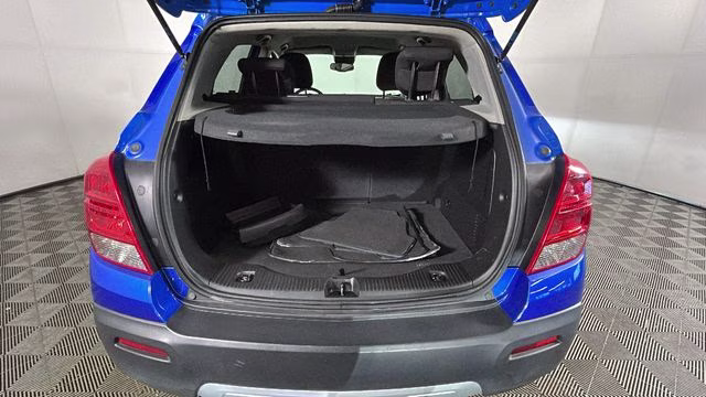 2016 Brilliant Blue Metallic Chevrolet Trax LT FWD SUV
