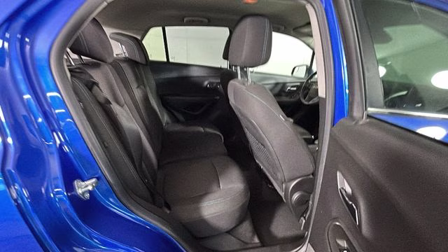 2016 Brilliant Blue Metallic Chevrolet Trax LT FWD SUV
