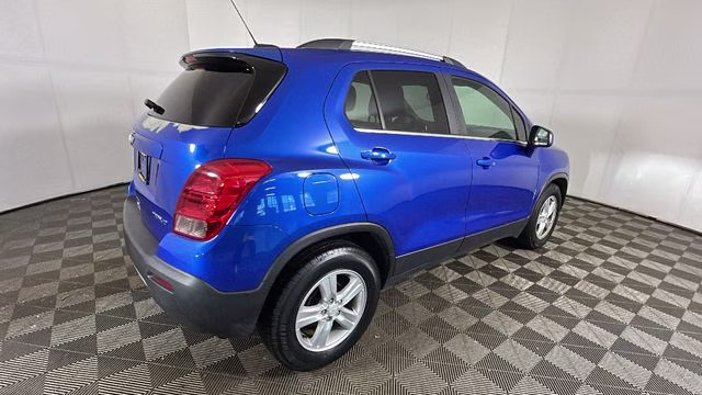 2016 Brilliant Blue Metallic Chevrolet Trax LT FWD SUV