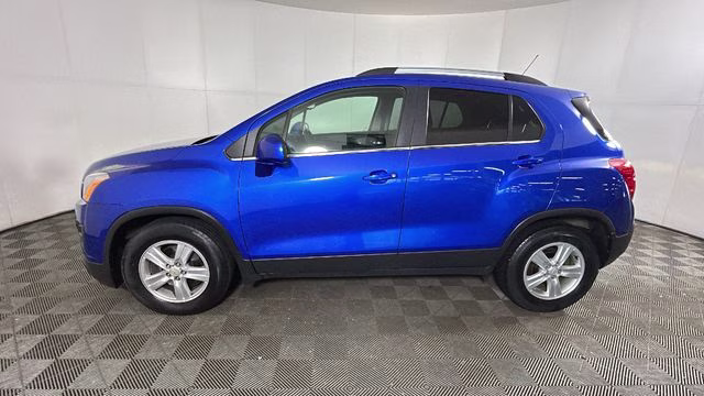 2016 Brilliant Blue Metallic Chevrolet Trax LT FWD SUV