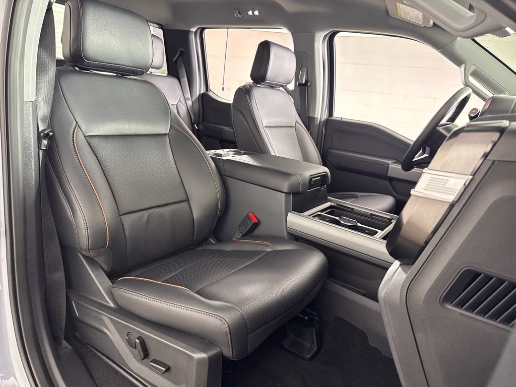 2026 Glacier Gray Metallic Tri-Coat Ford Super Duty F-250 SRW Lariat 4X4 Truck