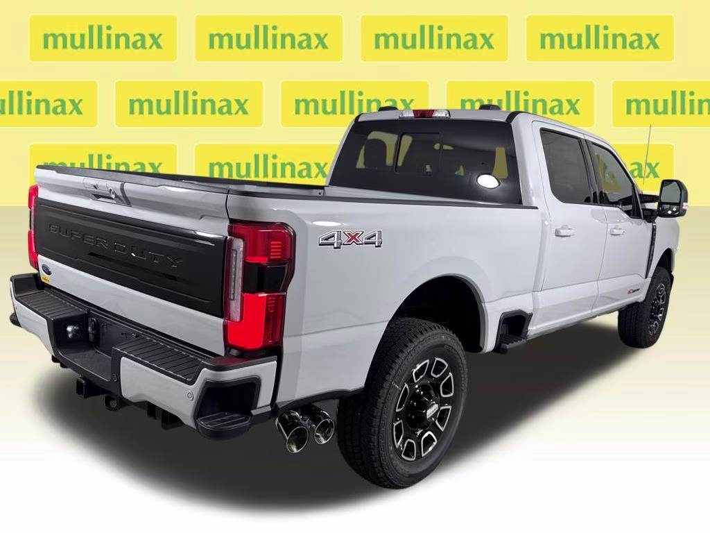 2026 Avalanche Ford Super Duty F-350 SRW 4X4 Truck