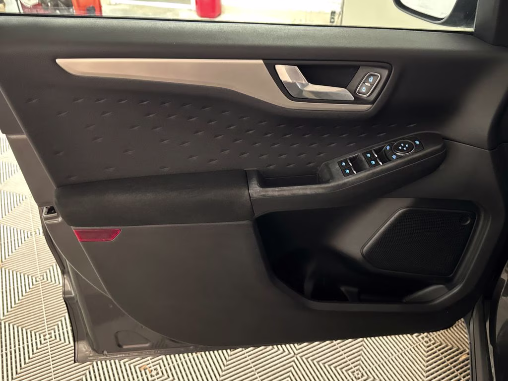 2020 Magnetic Ford Escape Hybrid SE Sport FWD SUV