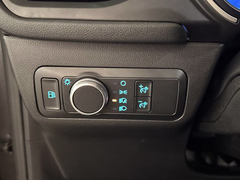 2020 Magnetic Ford Escape Hybrid SE Sport FWD SUV