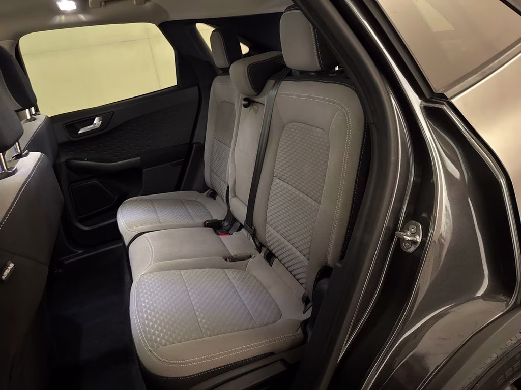 2020 Magnetic Ford Escape Hybrid SE Sport FWD SUV