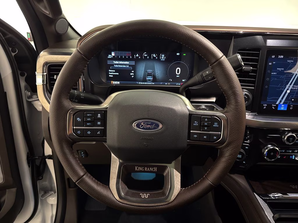 2026 Oxford White Ford Super Duty F-250 SRW King Ranch 4X4 Truck