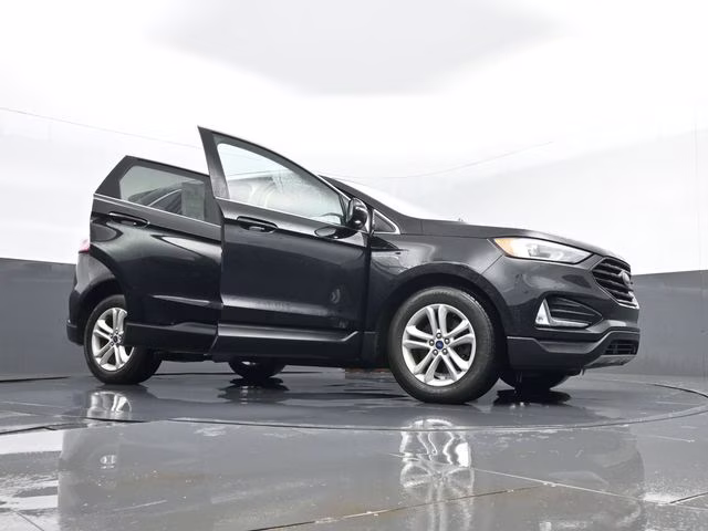 2020 Black Ford Edge SEL AWD SUV