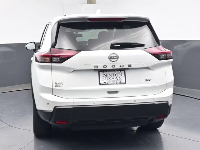 2024 Everest White Pearl Nissan Rogue SV FWD SUV