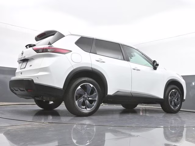 2024 Everest White Pearl Nissan Rogue SV FWD SUV