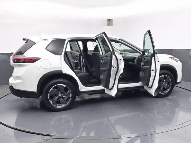2024 Everest White Pearl Nissan Rogue SV FWD SUV