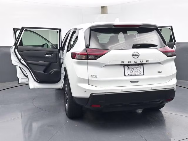 2024 Everest White Pearl Nissan Rogue SV FWD SUV