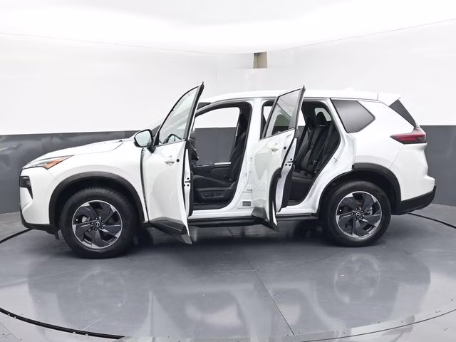 2024 Everest White Pearl Nissan Rogue SV FWD SUV