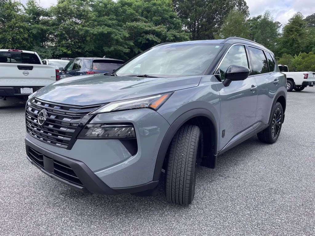 2026 Boulder Gray Pearl Nissan Rogue Dark Armor FWD SUV