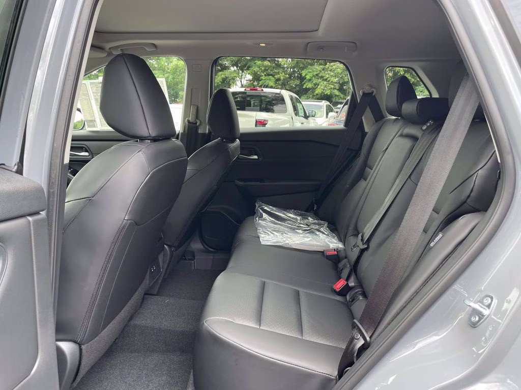 2026 Boulder Gray Pearl Nissan Rogue Dark Armor FWD SUV