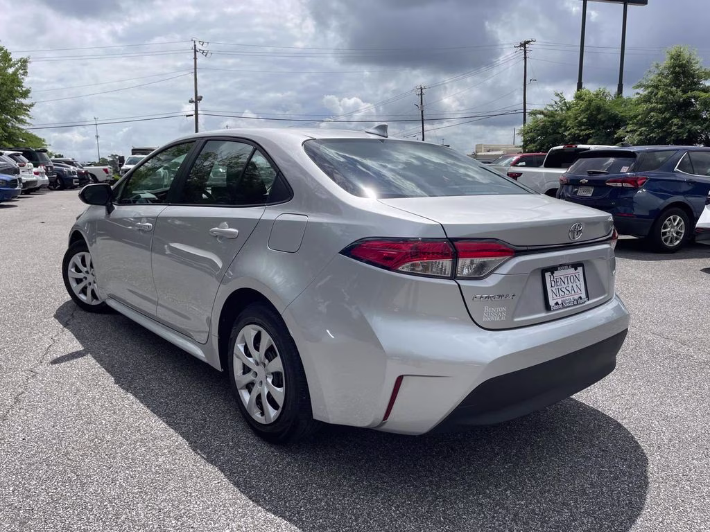 2025 Classic Silver Metallic Toyota Corolla LE FWD Sedan