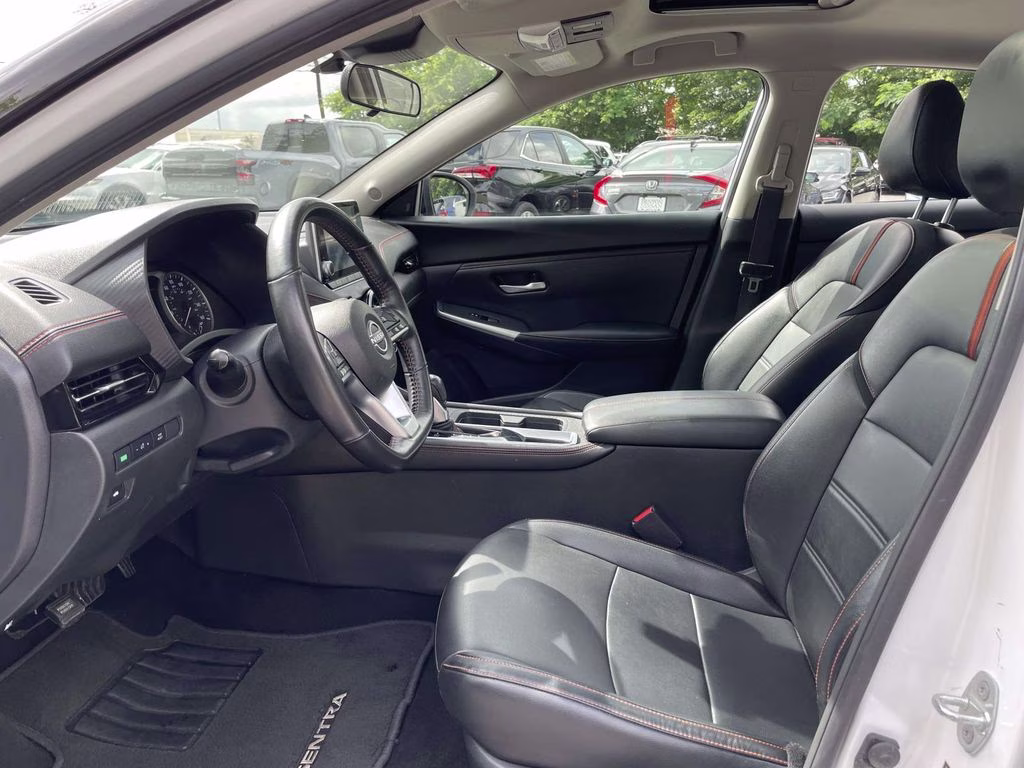 2024 Aspen White Tricoat/Super Black Nissan Sentra SR FWD Sedan