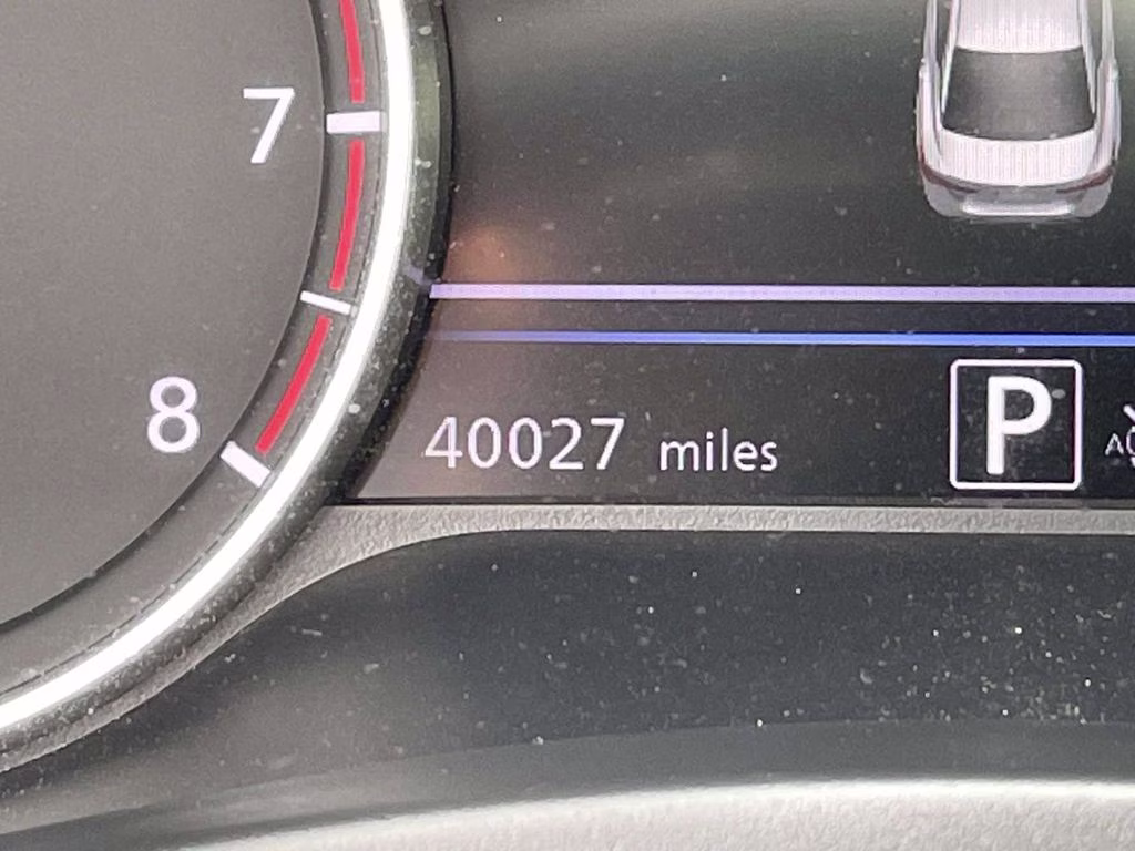 2024 Aspen White Tricoat/Super Black Nissan Sentra SR FWD Sedan