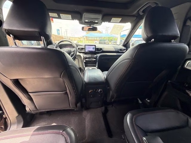 2024 Black Metallic Ford Explorer ST-Line 4X4 SUV