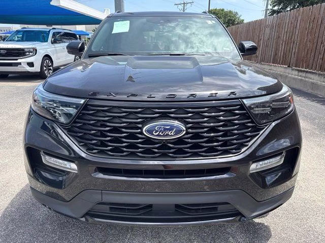 2024 Black Metallic Ford Explorer ST-Line 4X4 SUV