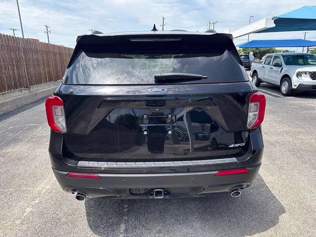 2024 Black Metallic Ford Explorer ST-Line 4X4 SUV