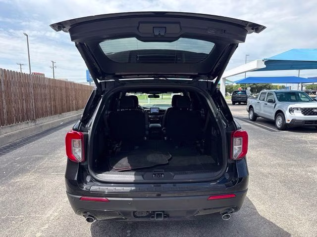 2024 Black Metallic Ford Explorer ST-Line 4X4 SUV