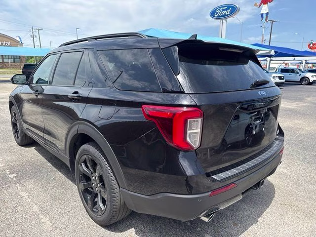 2024 Black Metallic Ford Explorer ST-Line 4X4 SUV