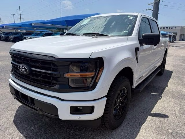 2024 Oxford White Ford F-150 XLT 4X4 Truck