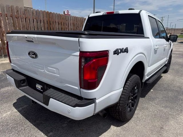 2024 Oxford White Ford F-150 XLT 4X4 Truck