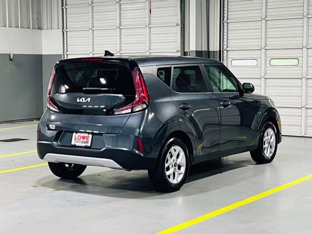 2025 Gravity Gray Kia Soul LX FWD Hatchback