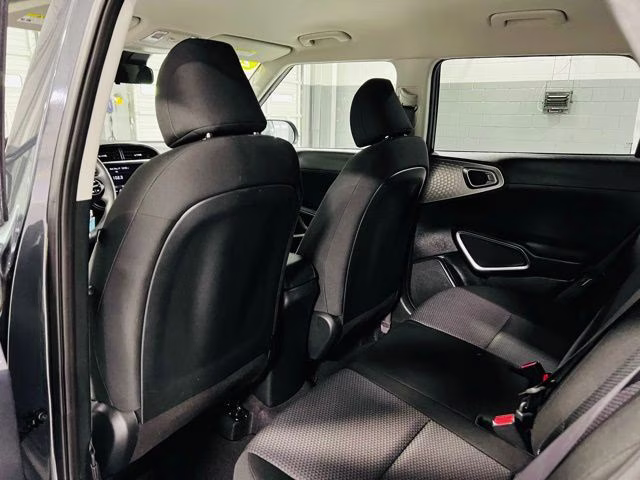 2025 Gravity Gray Kia Soul LX FWD Hatchback