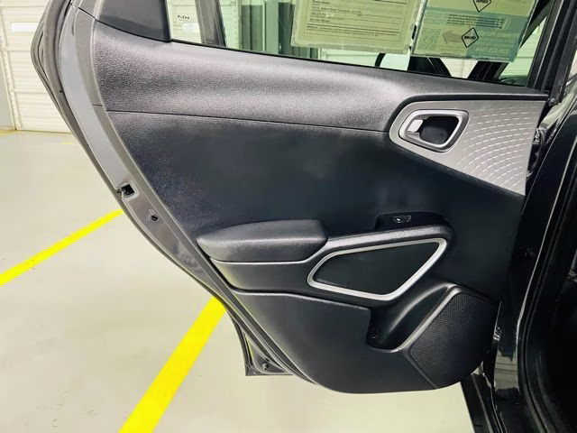 2025 Gravity Gray Kia Soul LX FWD Hatchback
