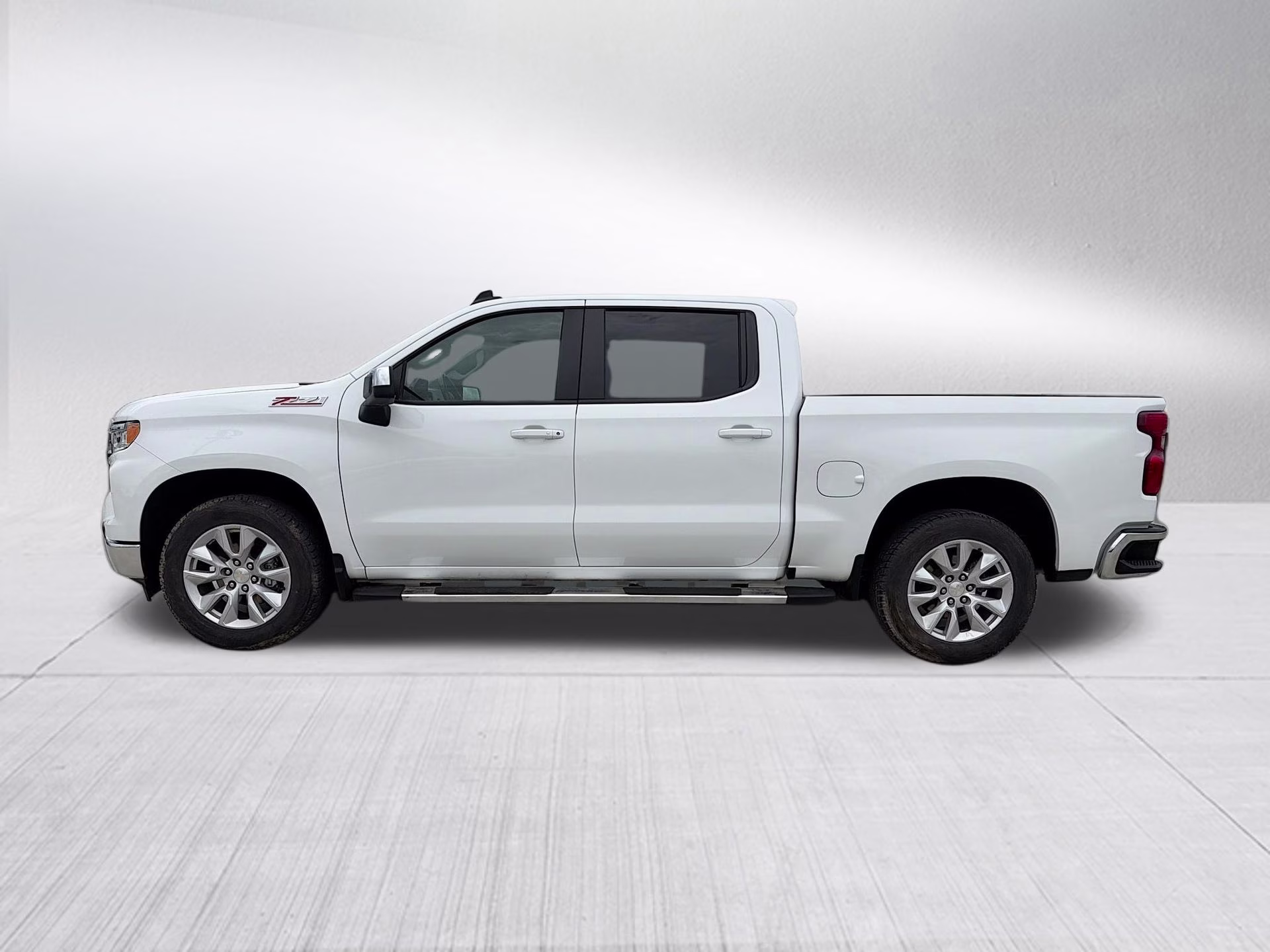 2025 Summit White Chevrolet Silverado 1500 LT 4X4 Truck