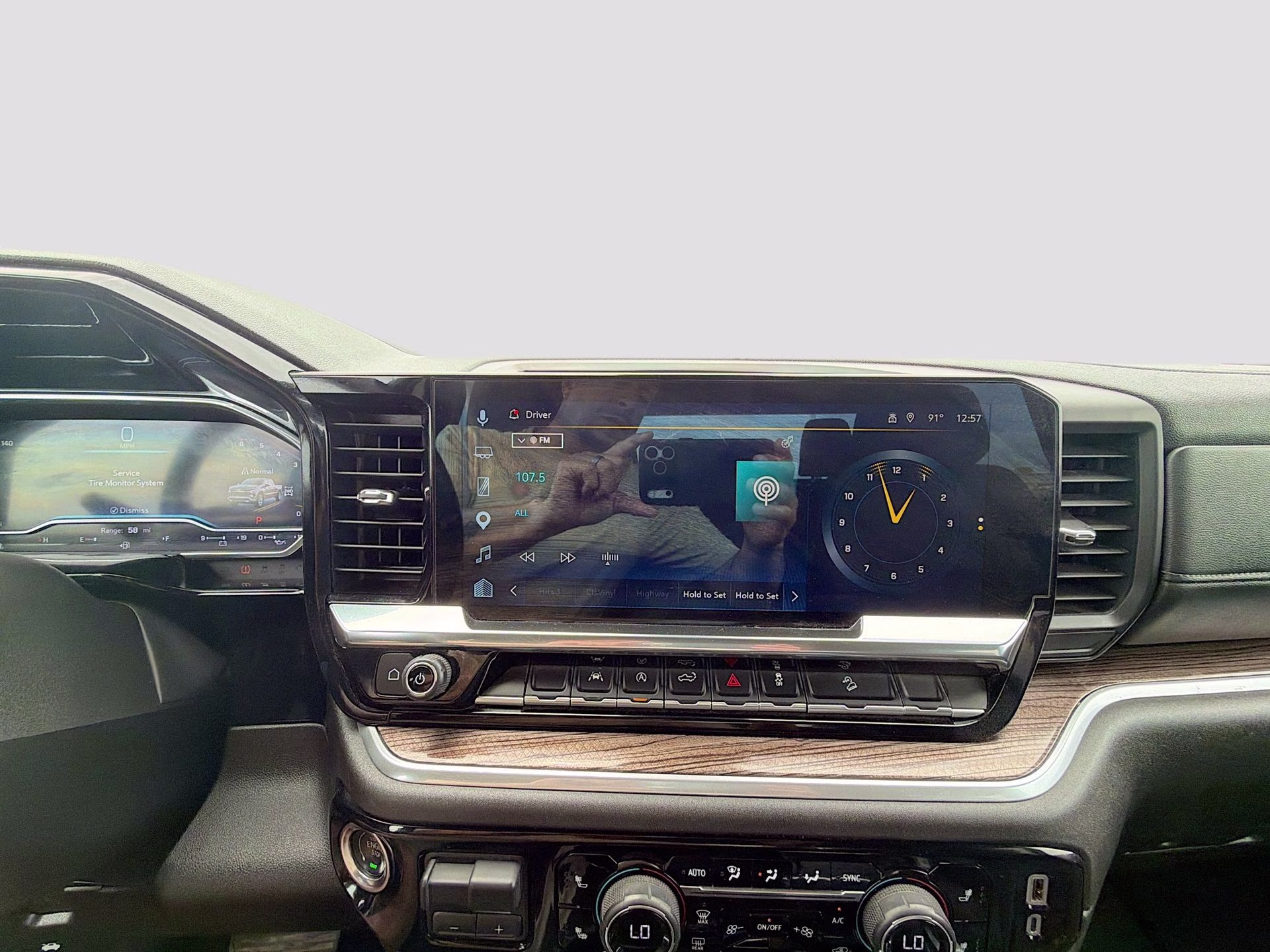 2025 Summit White Chevrolet Silverado 1500 LT 4X4 Truck