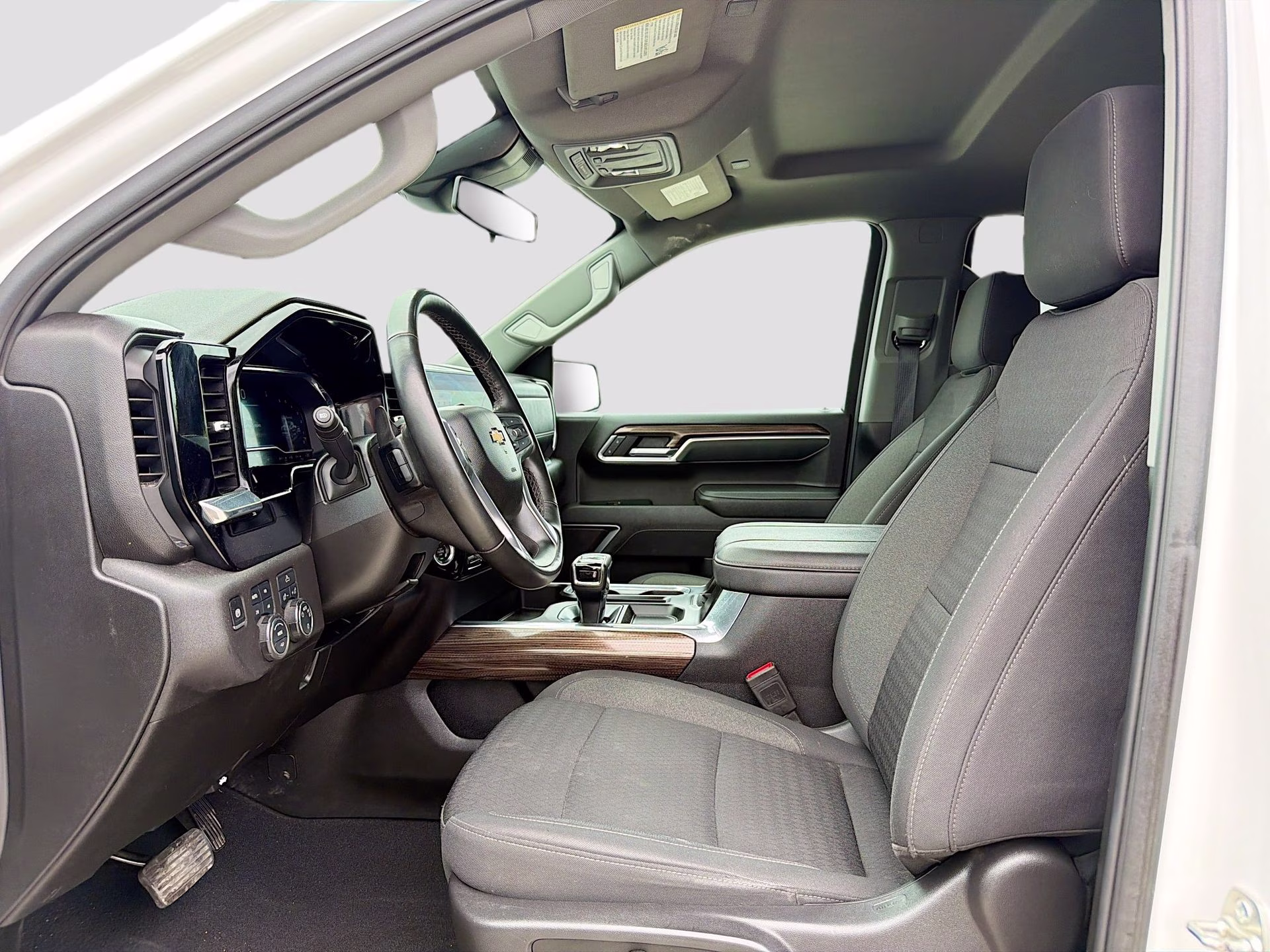 2025 Summit White Chevrolet Silverado 1500 LT 4X4 Truck