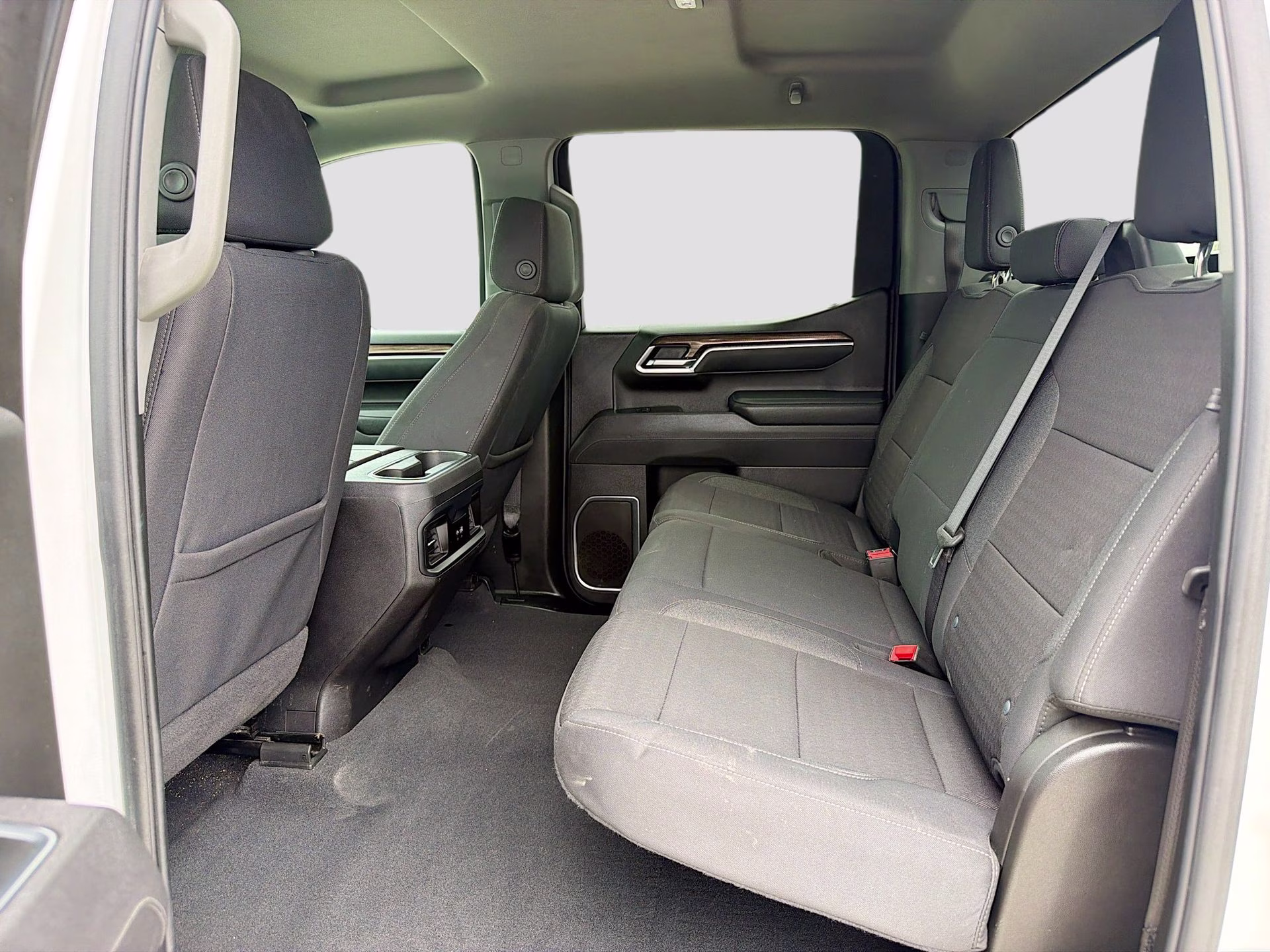 2025 Summit White Chevrolet Silverado 1500 LT 4X4 Truck