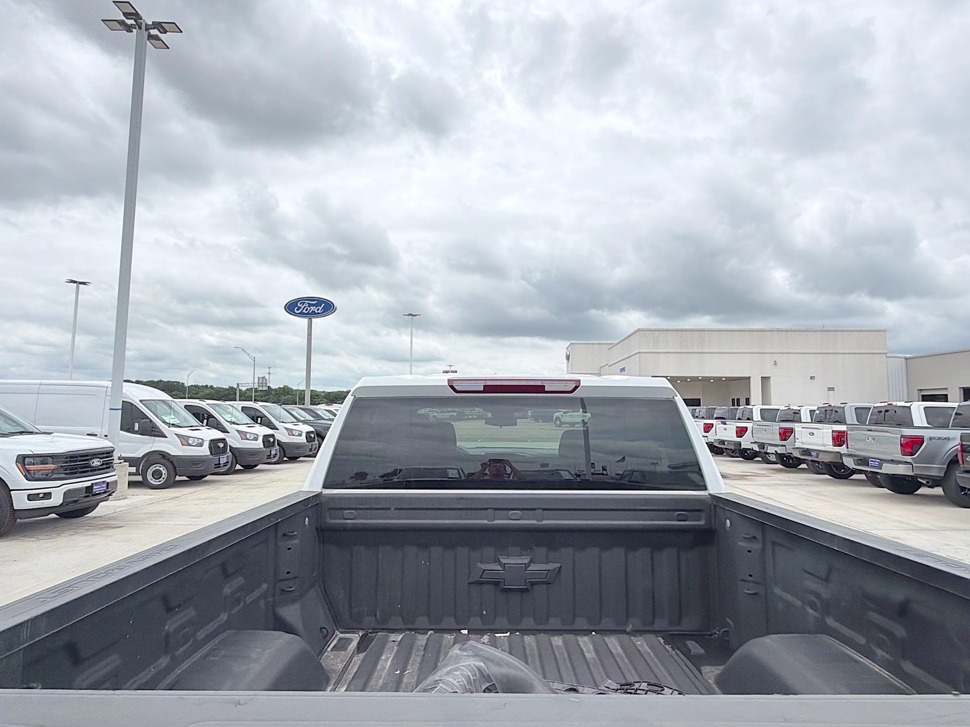 2025 Summit White Chevrolet Silverado 1500 LT 4X4 Truck