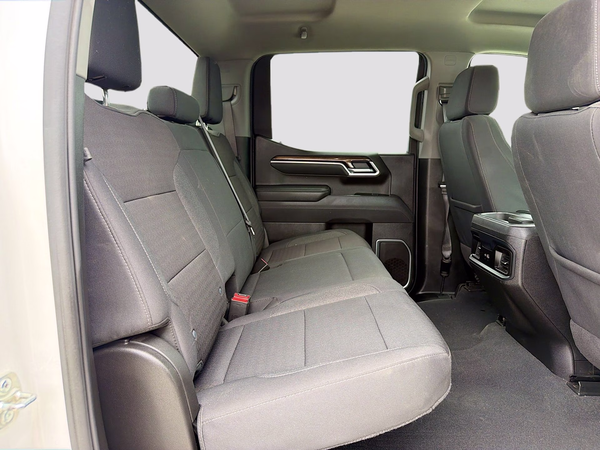 2025 Summit White Chevrolet Silverado 1500 LT 4X4 Truck