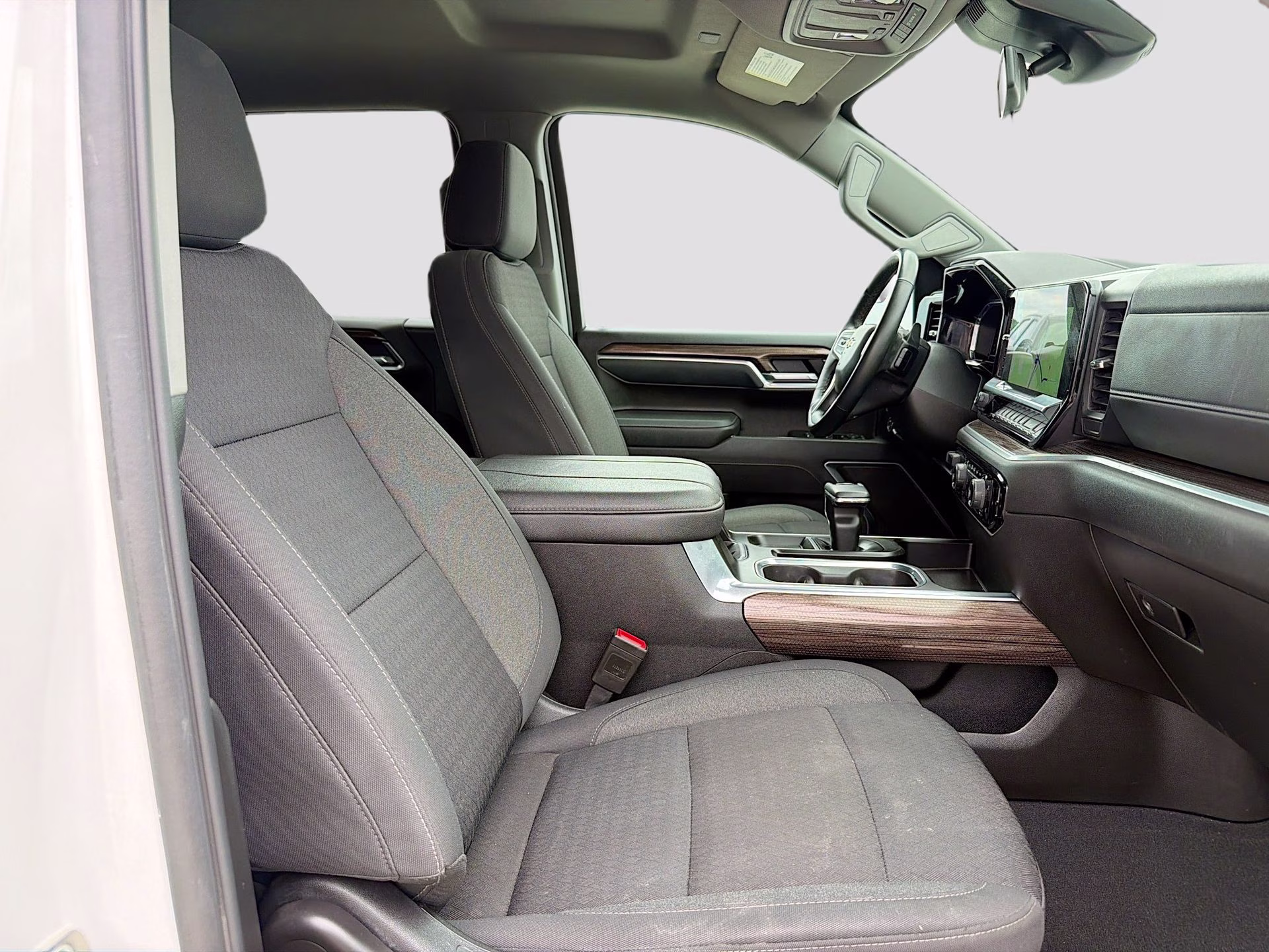 2025 Summit White Chevrolet Silverado 1500 LT 4X4 Truck