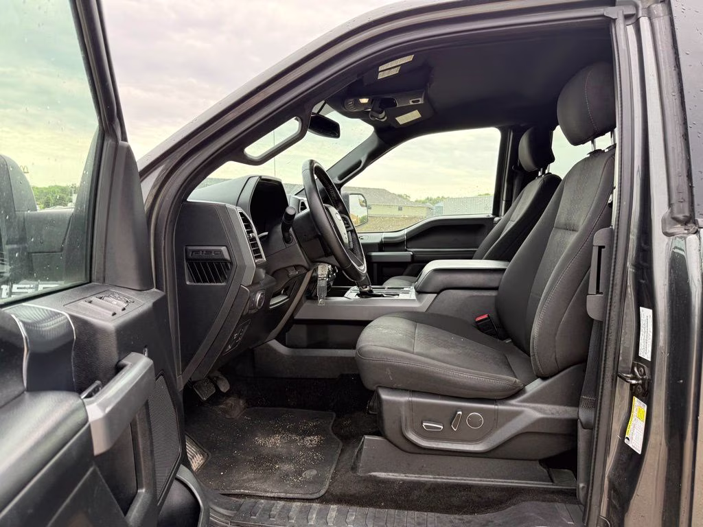 2018 Magnetic Ford F-150 XLT 4X4 Truck