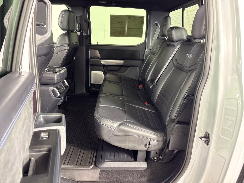 2025 Space White Metallic Ford F-150 Platinum 4X4 Truck