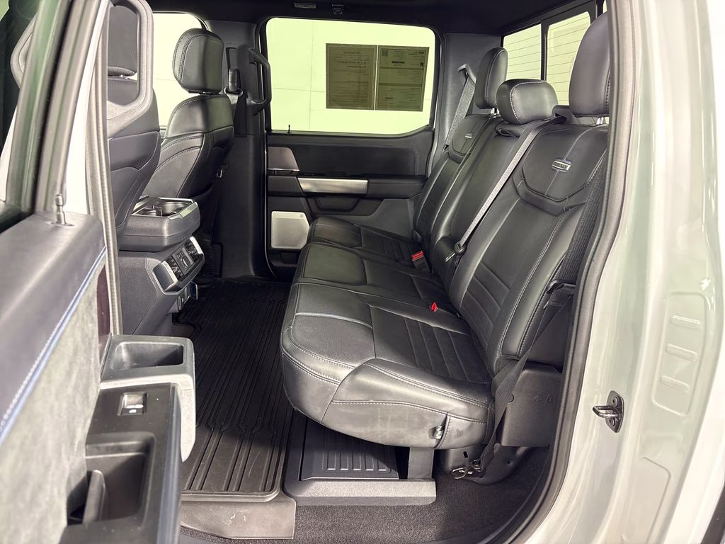 2025 Space White Metallic Ford F-150 Platinum 4X4 Truck
