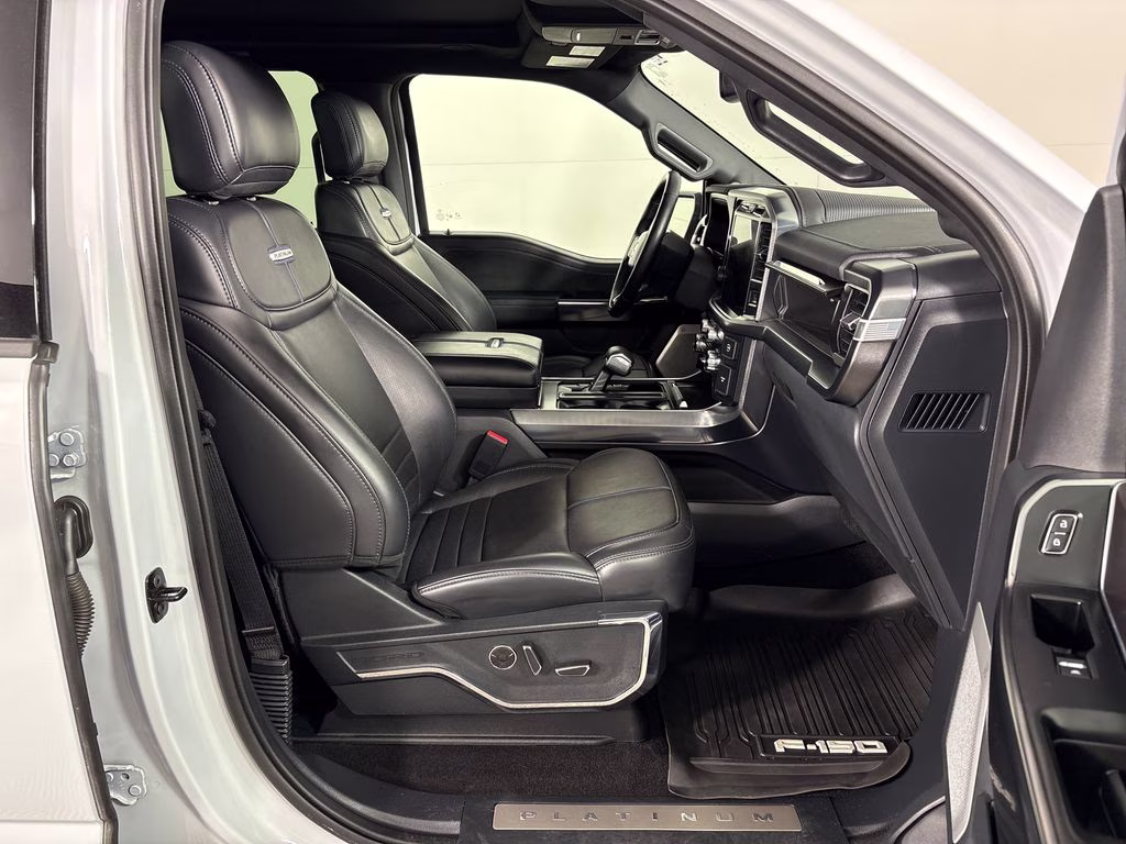 2025 Space White Metallic Ford F-150 Platinum 4X4 Truck