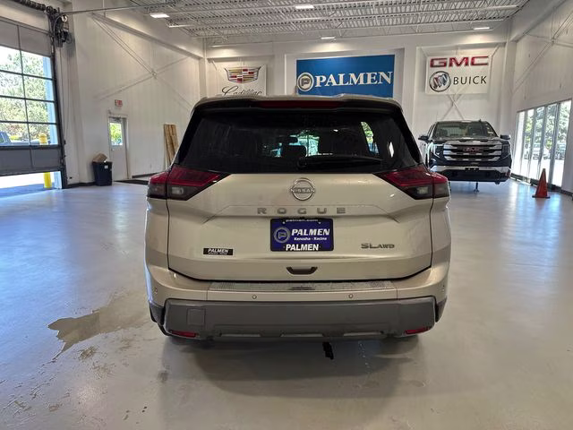 2024 Champagne Silver Metallic Nissan Rogue SL AWD SUV