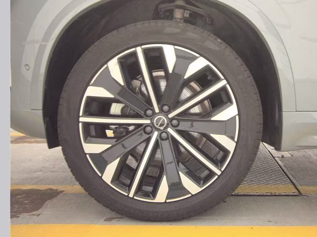 2025 Gray Volvo XC90 B6 Plus 7-Seater AWD SUV
